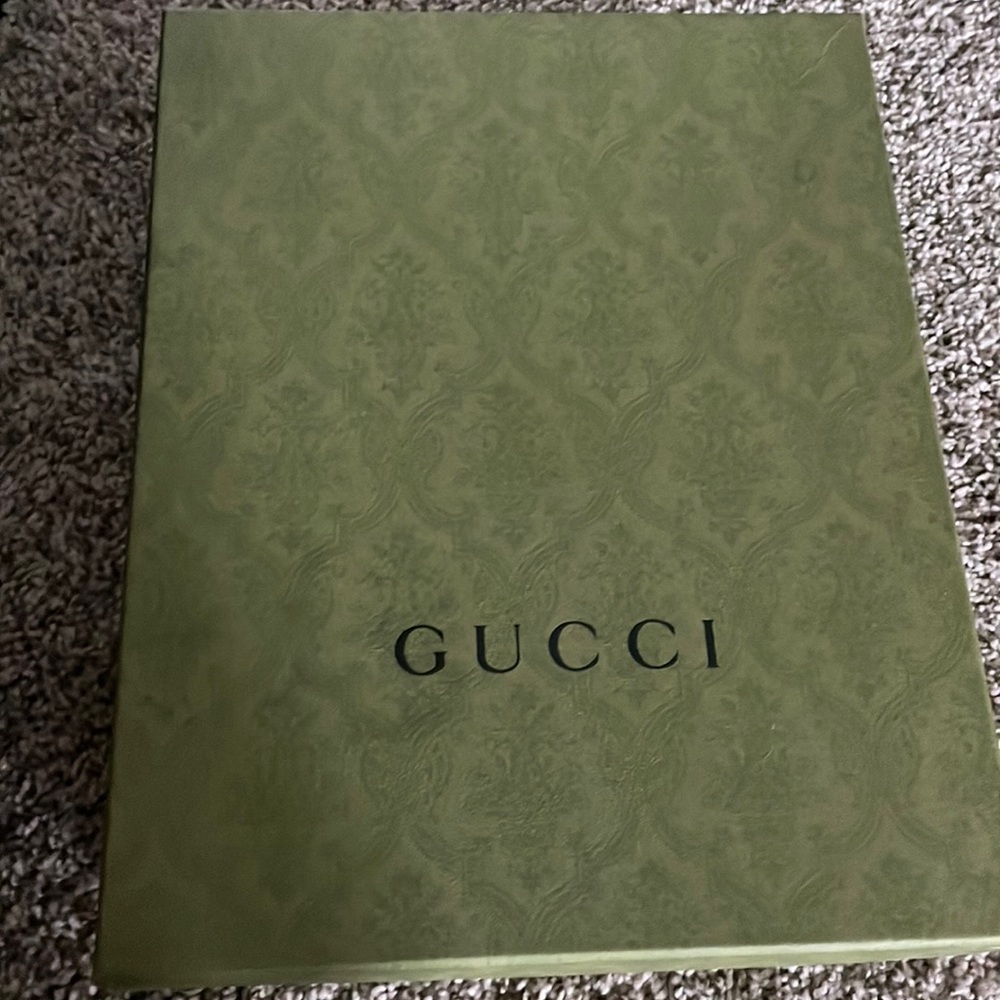 Gucci sandals
